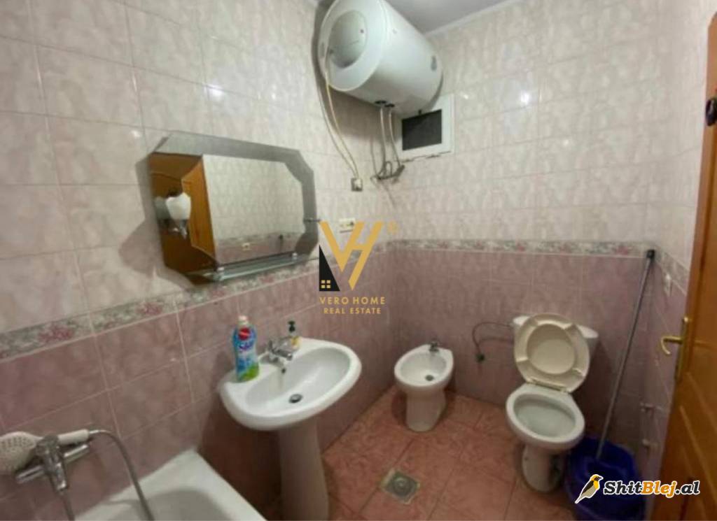 2+1+BLK TE KOMUNA E PARISIT 450 EURO