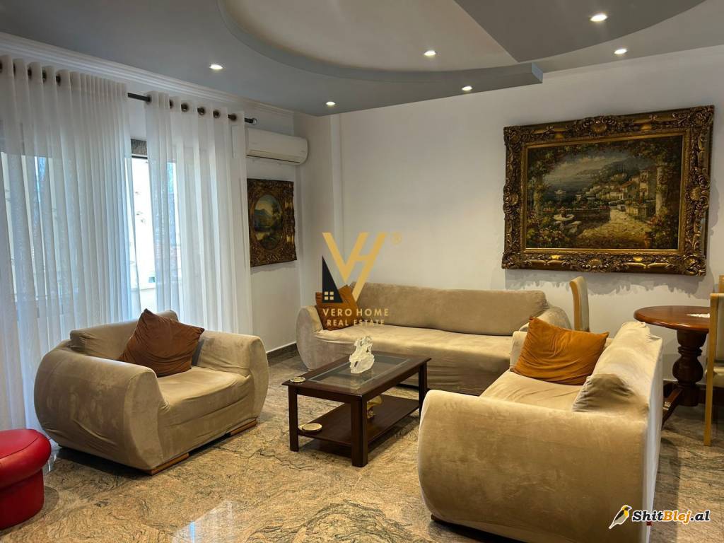 2+1+BLK TEK BLV. ZOGU I PARE 950 EURO