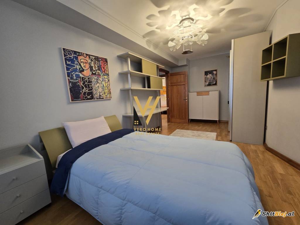 4+1+2 BLK TE BLV.ZOGU I PARE 600.000 EUR