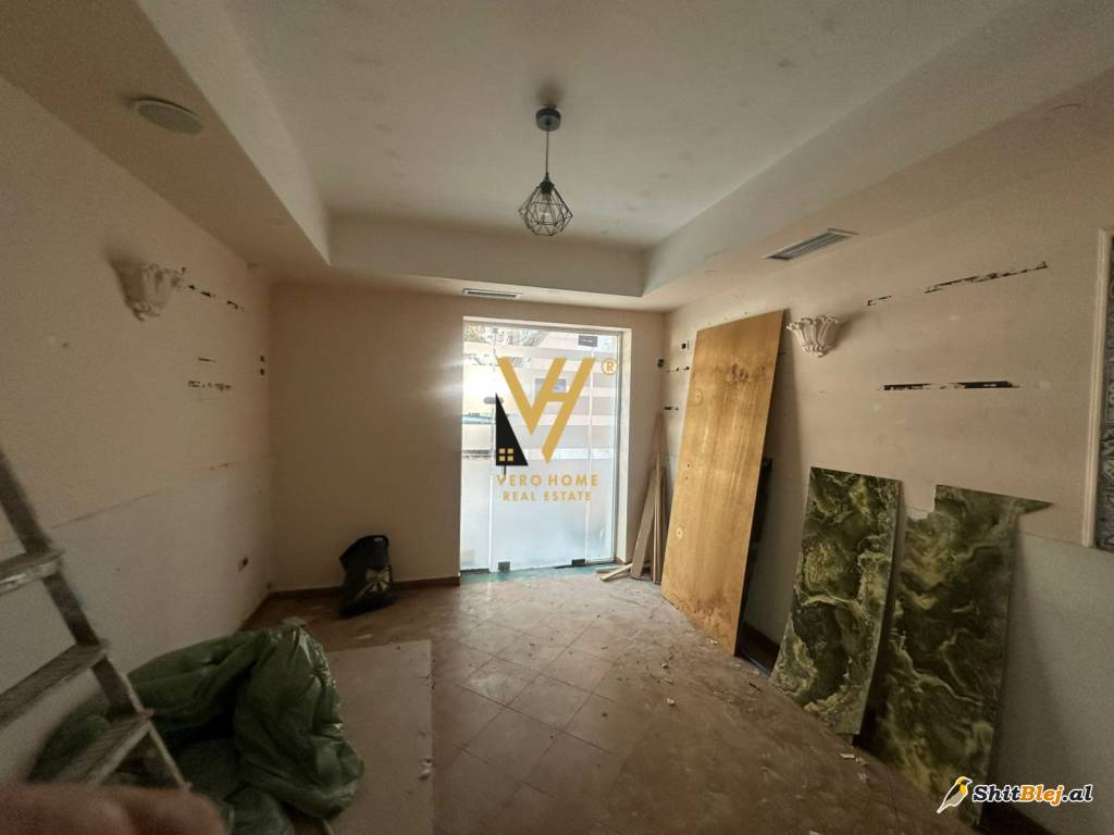 AMBIANT 91M2 TE STADIUMI DINAMO 1.300 EU