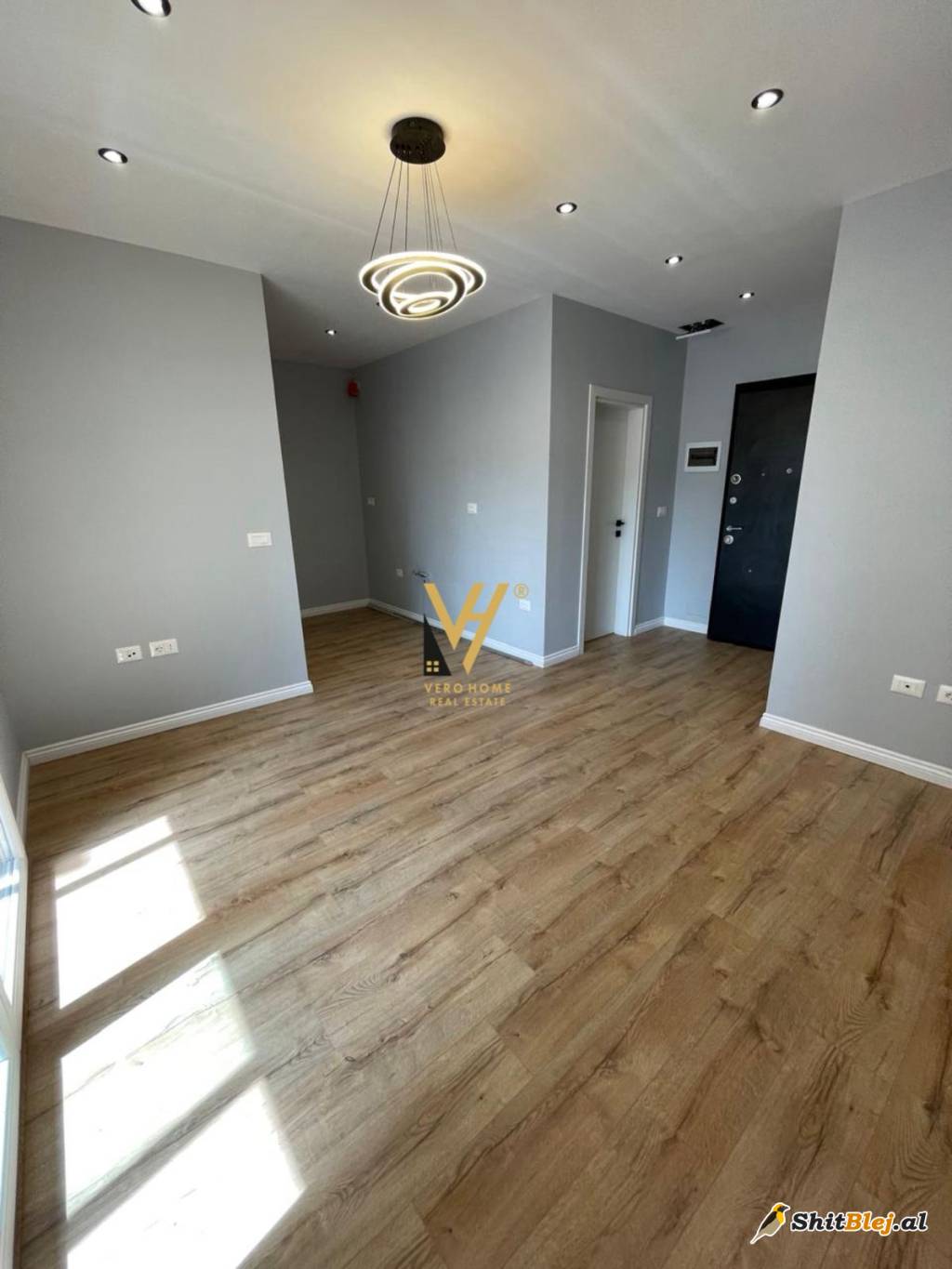 APARTAMENT 1+1 TE 5 MAJI 98.000 EURO