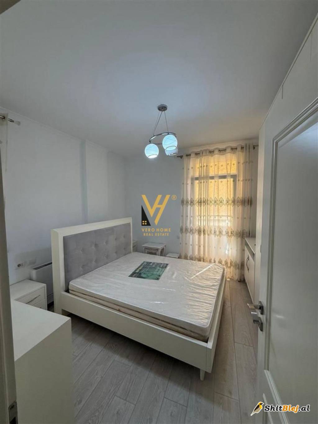  2+1+BLK ME QERA TE OXHAKU 1.000 EURO