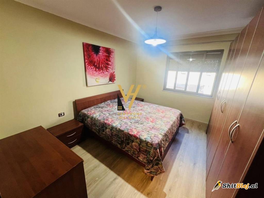 2+1 ME QERA TE STADIUMI DINAMO 650 EURO