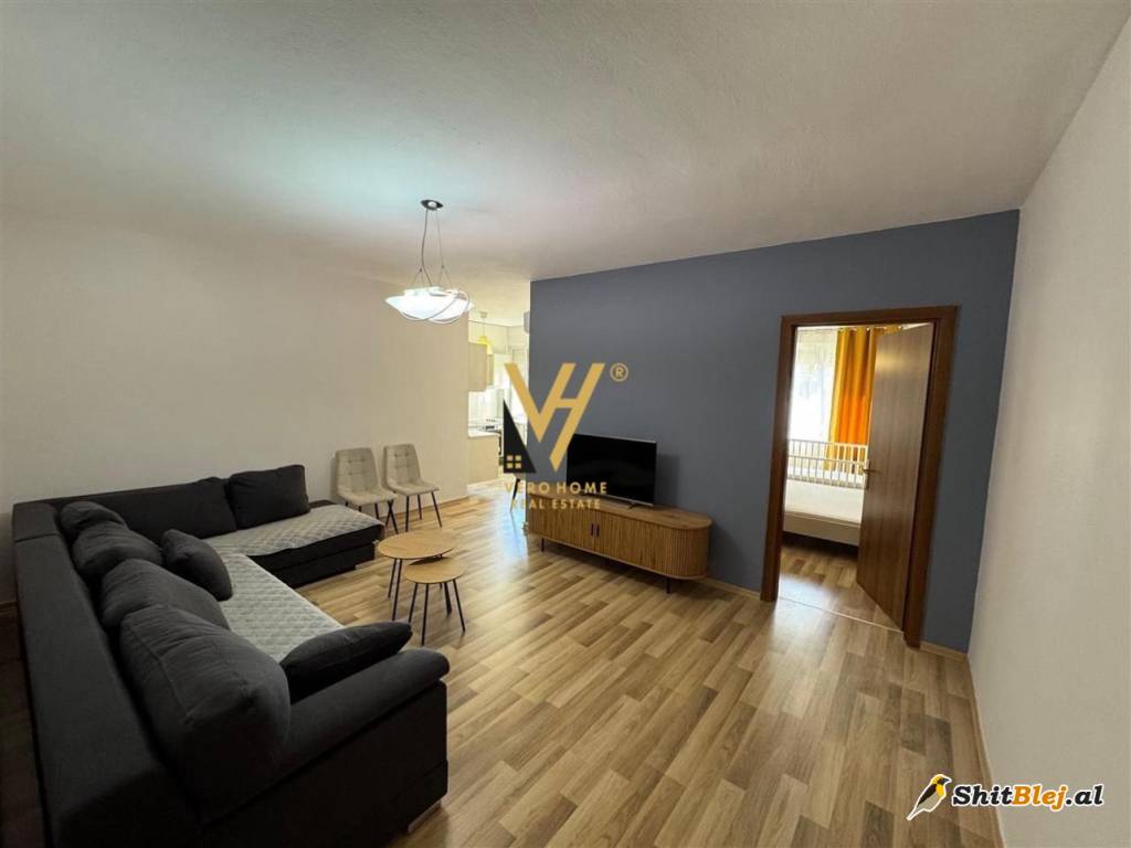 1+1+BLK TEK KOMUNA E PARIST 650 EURO