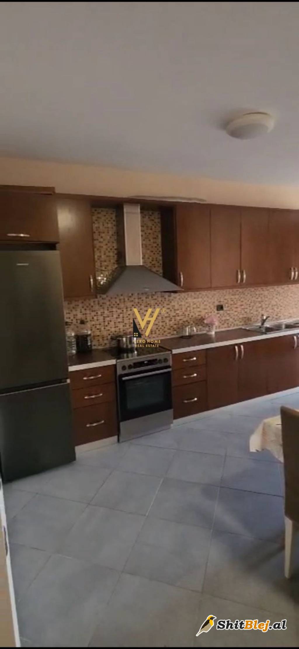  2+1 NE DURRES, RROTA E KUQE 200.000 EUR