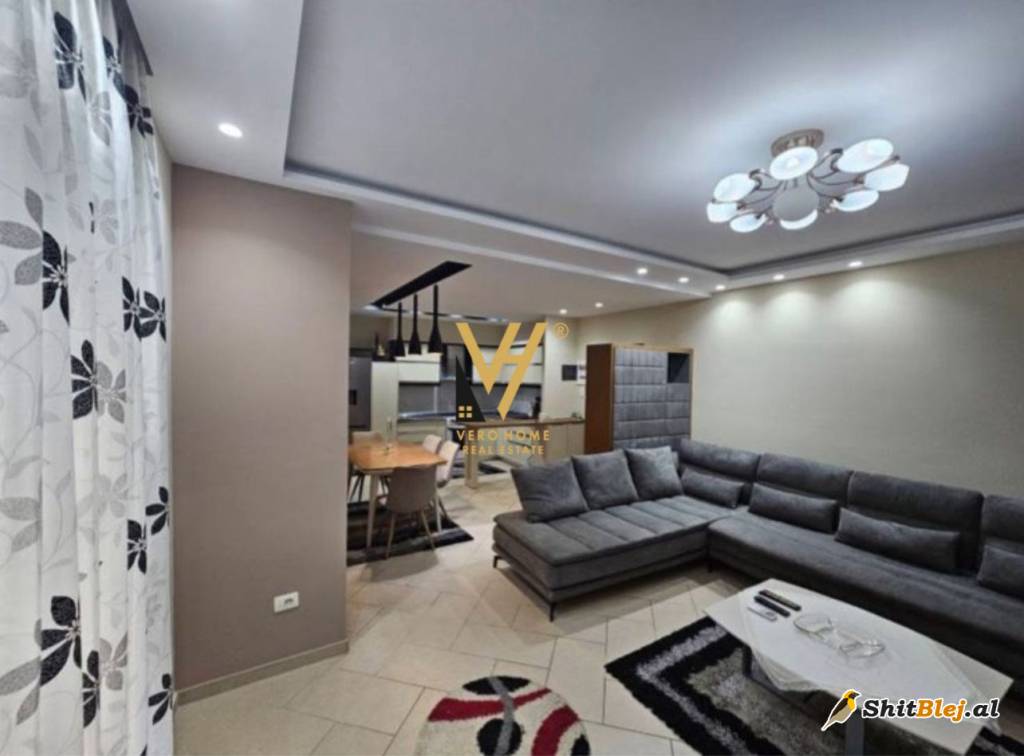  2+1 ME QERA TE LIQENI I THATE 700 EURO