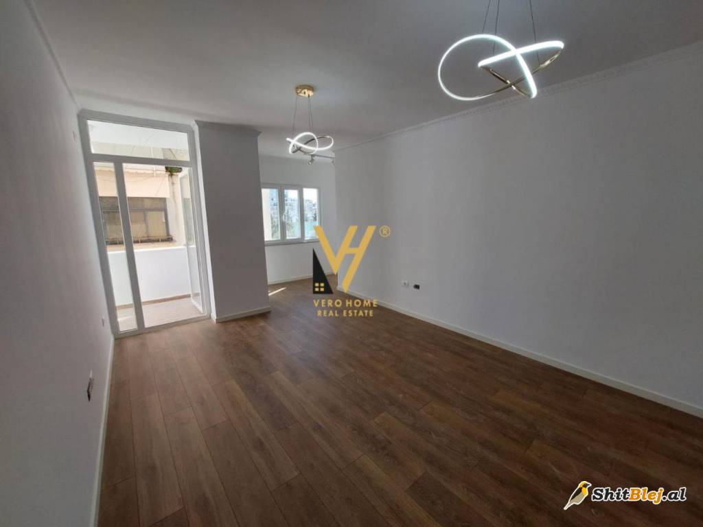 2+1+2 TE RRUGA E DIBRES 185.000 EURO