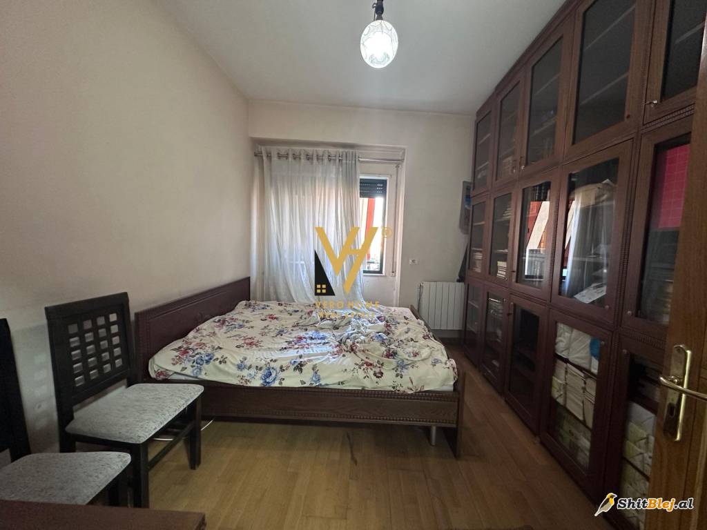 3+1+BLK TE RR.BARRIKADAVE 1.500 EURO