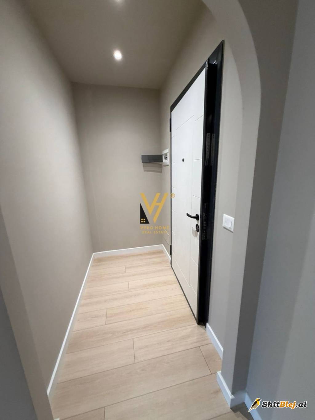  1+1 TE KOMUNA PARISIT 182.000 EURO