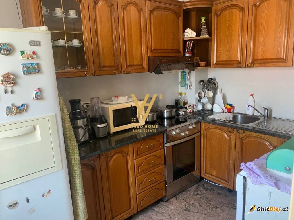 2+1+BLK TEK BLV. ZOGU I PARE 950 EURO