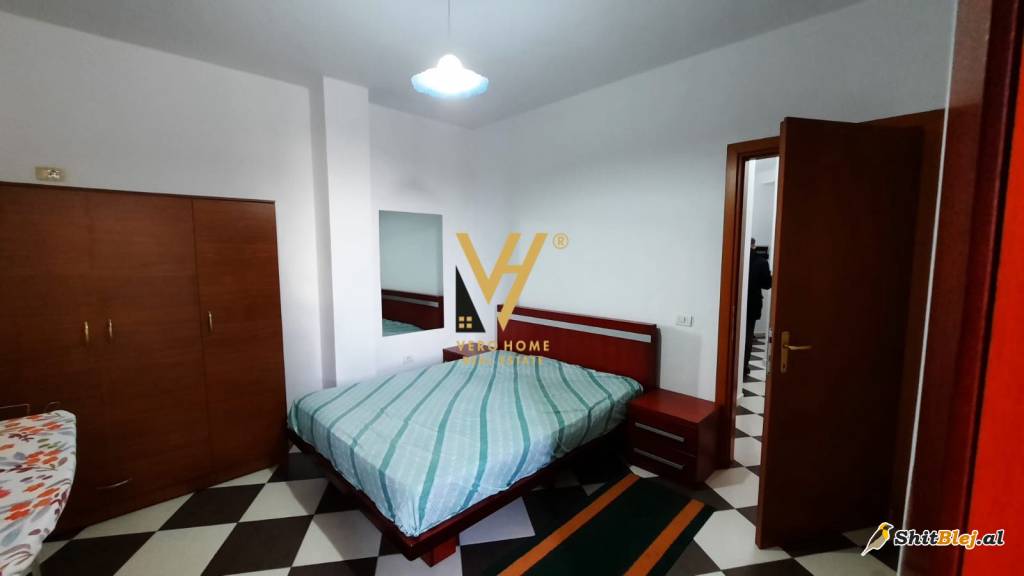 1+1 TEK KOPSHTI ZOOLOGJIK 450 EURO