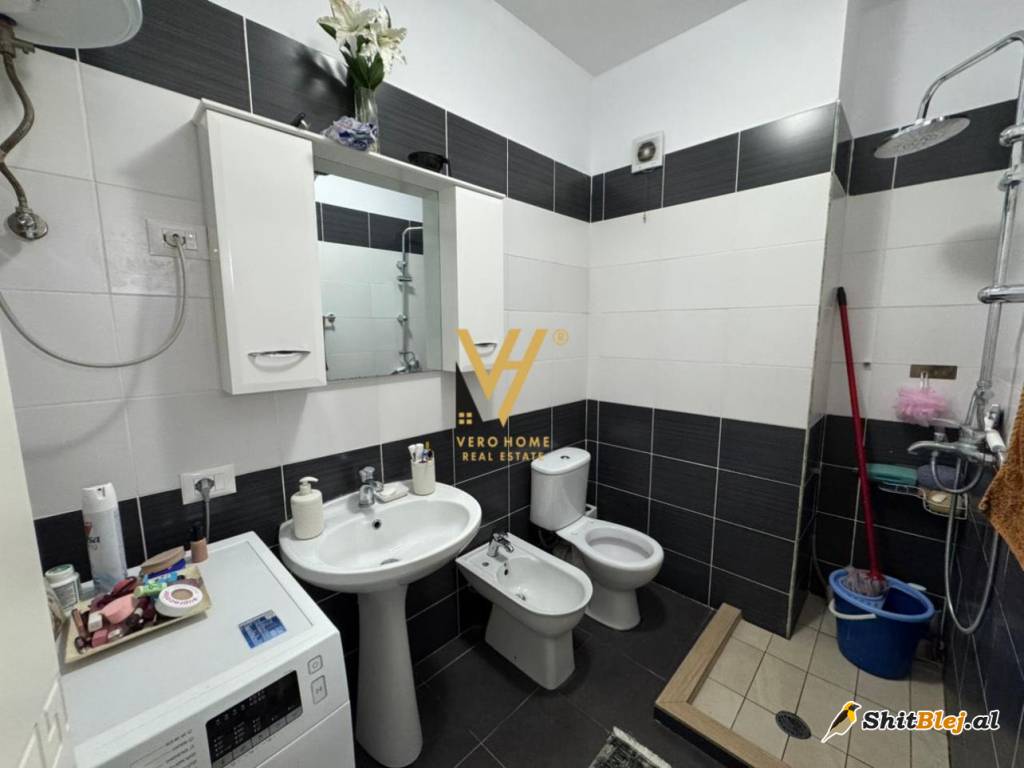 1+1+BLK ME QIRA NE ASTIR 550 EURO
