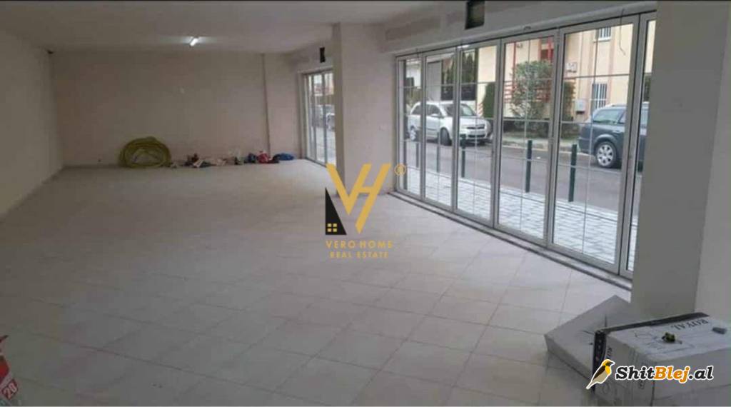 AMBIENT TE LIQENI I THATE 70.000 LEKE