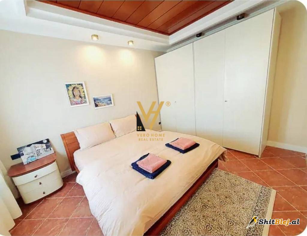  1+1 DHE GARSIONERE  QENDER 315.000 EURO