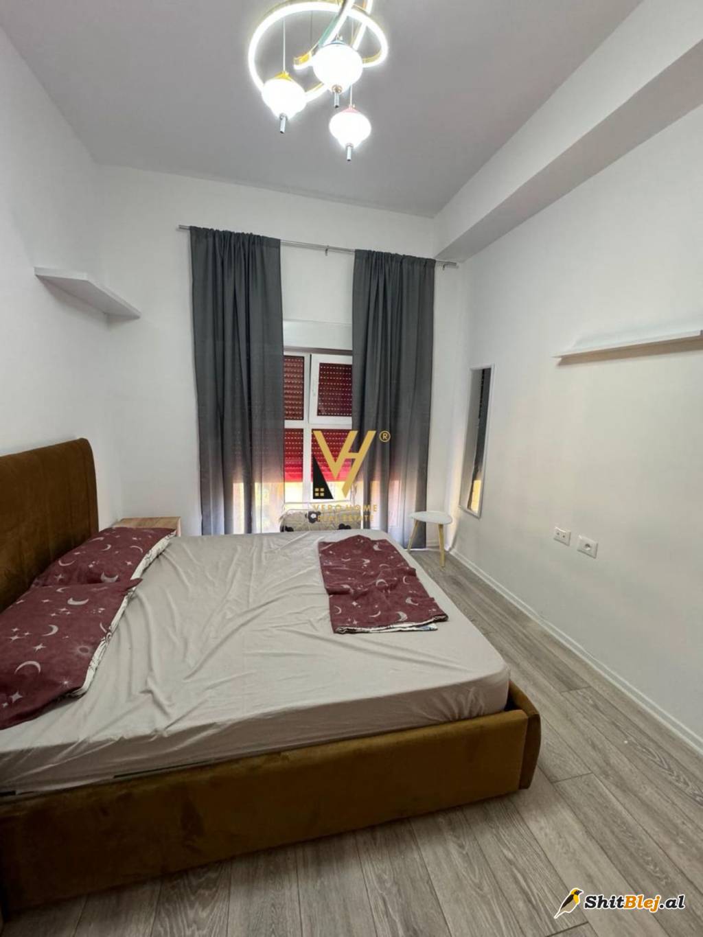 2+1 ME QIRA TE MANGALEM, ALI DEM 500 EUR