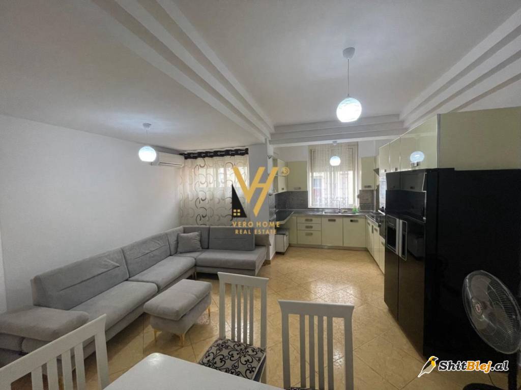 2+1+BLK TE KOPSHTI ZOOLOGJIK 600 EURO
