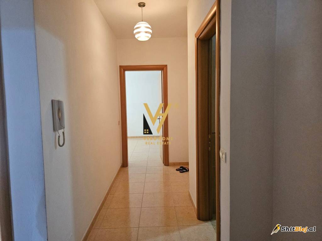  2+1 ME QERAFABRIKA E MIELLIT 50.000 LEK