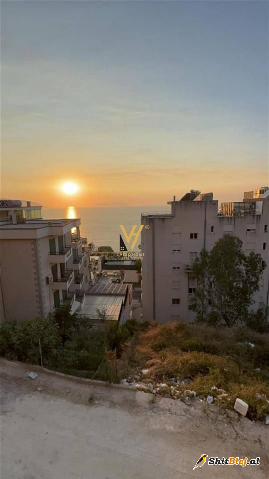 1+1 TE MARINA BAY, VLORE 195.000 EURO