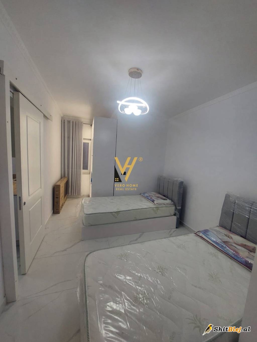 1+1 ME QERA TE QYTET STUDENTI 40.000 LEK