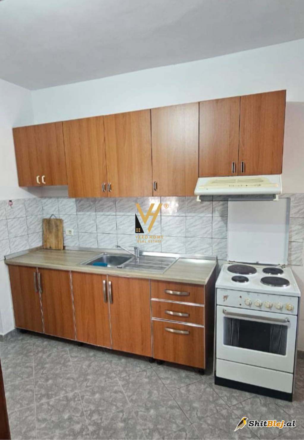 APARTAMENT  RRUGA BABE REXHA 50.000 LEKE