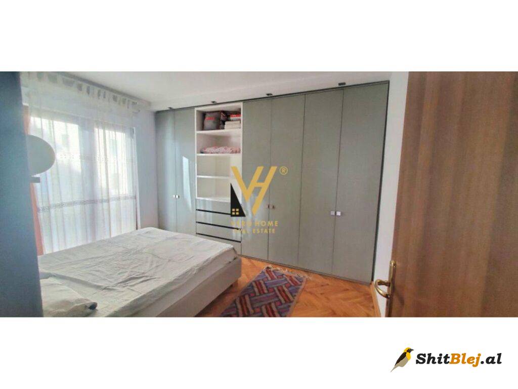 1+1+BLK ME QERA TE MYSLYM SHYRI 550 EURO
