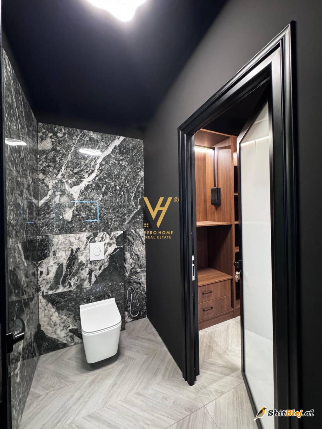  2+1+2 TE KOMUNA E PARISIT 285.000 EURO