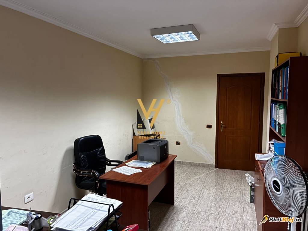 AMBIENT 18M2 TE MYSLYM SHYRI 100.000 EUR