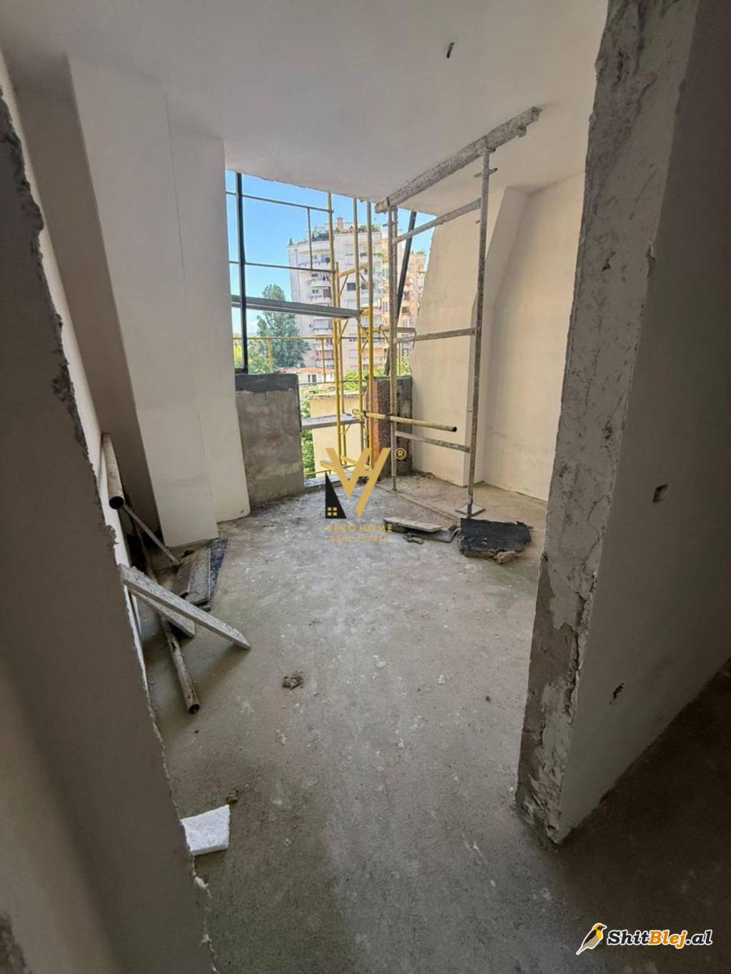 2+1 TE RRUGA E ELBASANIT 425.700 EURO