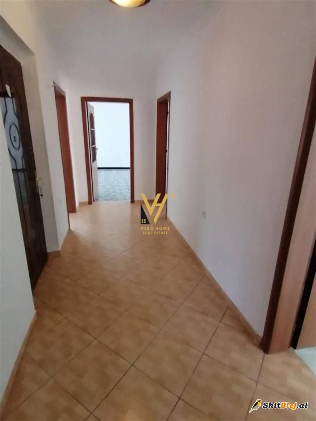 2+1+BLK TE RRUGA E KAVAJES 500 EURO