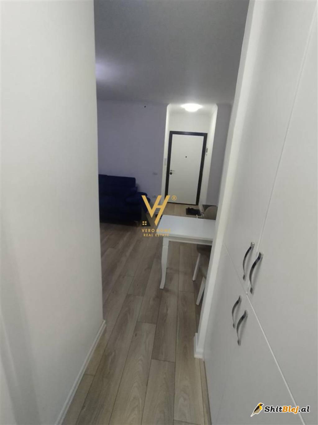 T 1+1+BLK ME QIRA NE SELITE 450 EURO