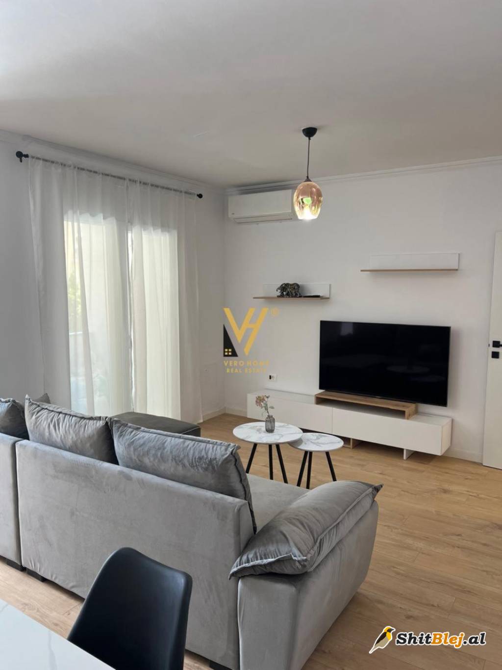 2+1+BLK ME QIRA TE BLV.ZOGU I 1, 950 EUR