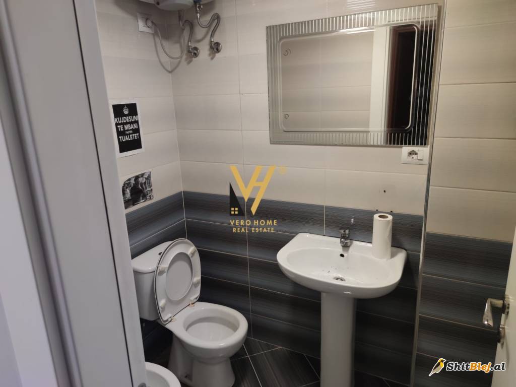 ZYRE TEK QENDRA KRISTAL 1.400 EURO