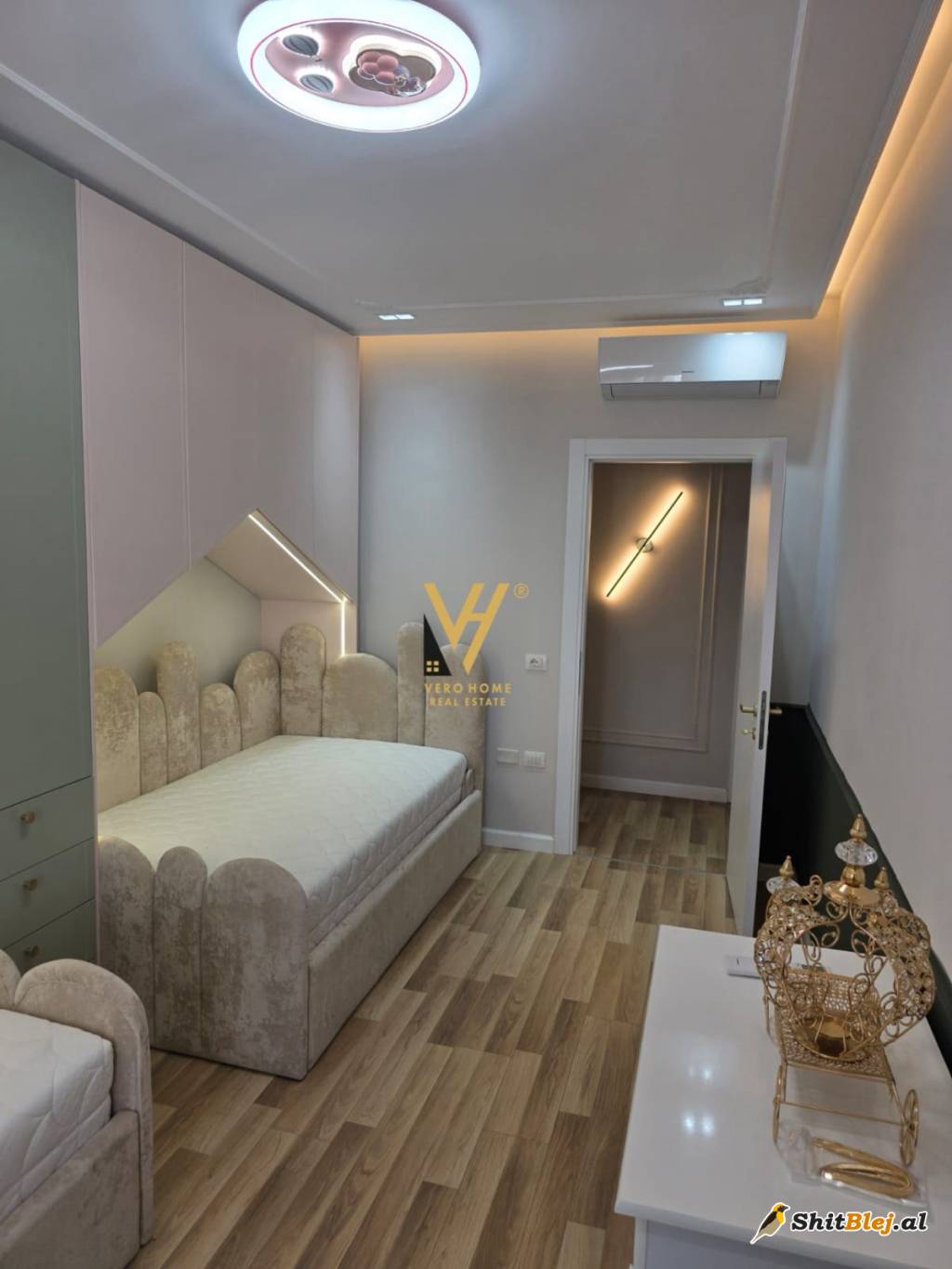 2+1+2 ME QIRA NE ASTIR 1.000 EURO