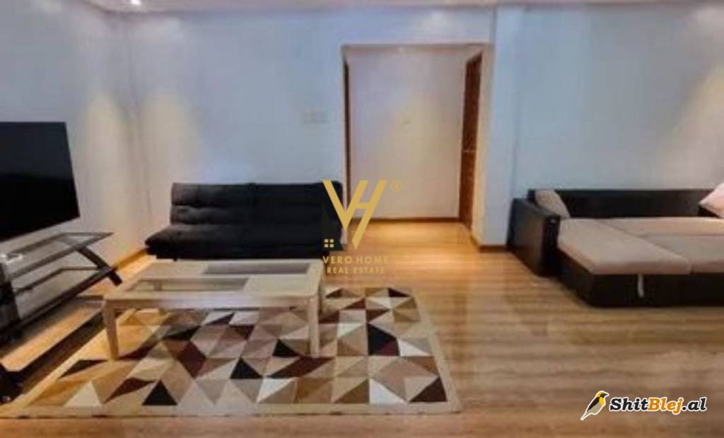 HYRJE 2+1 TE RRUGA HIM KOLLI 800 EURO