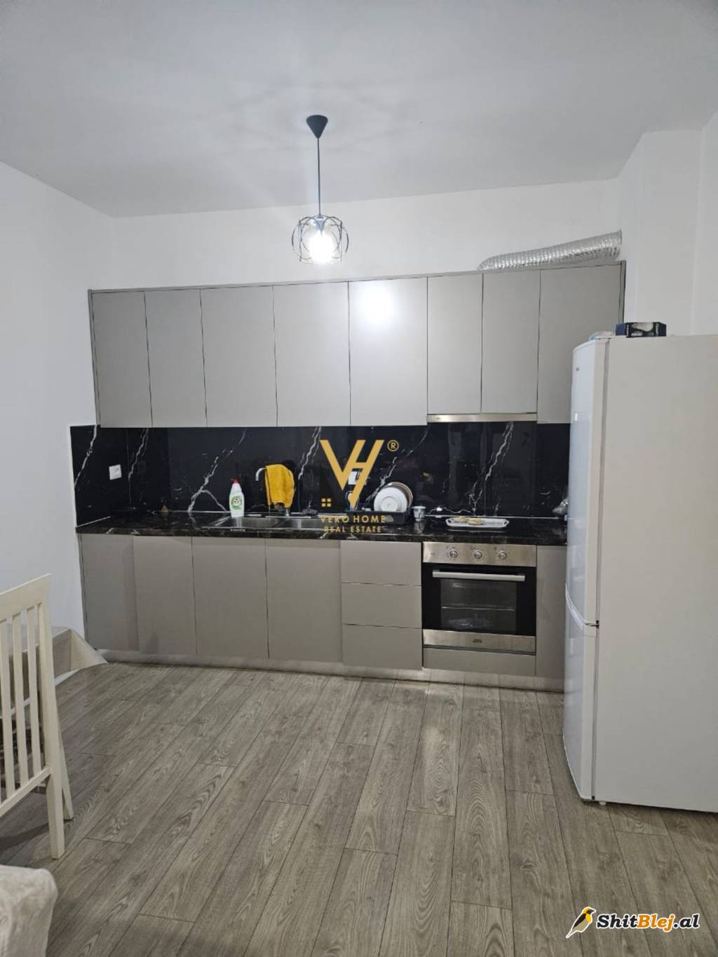 1+1+BLK ME QERA NE XHAMLLIK, ASL 500 EUR