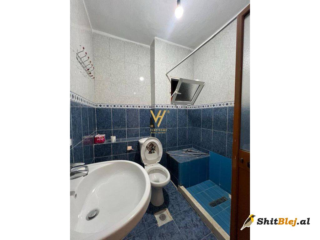 3+1+2+BLK TE KOMUNA E PARISIT 700 E