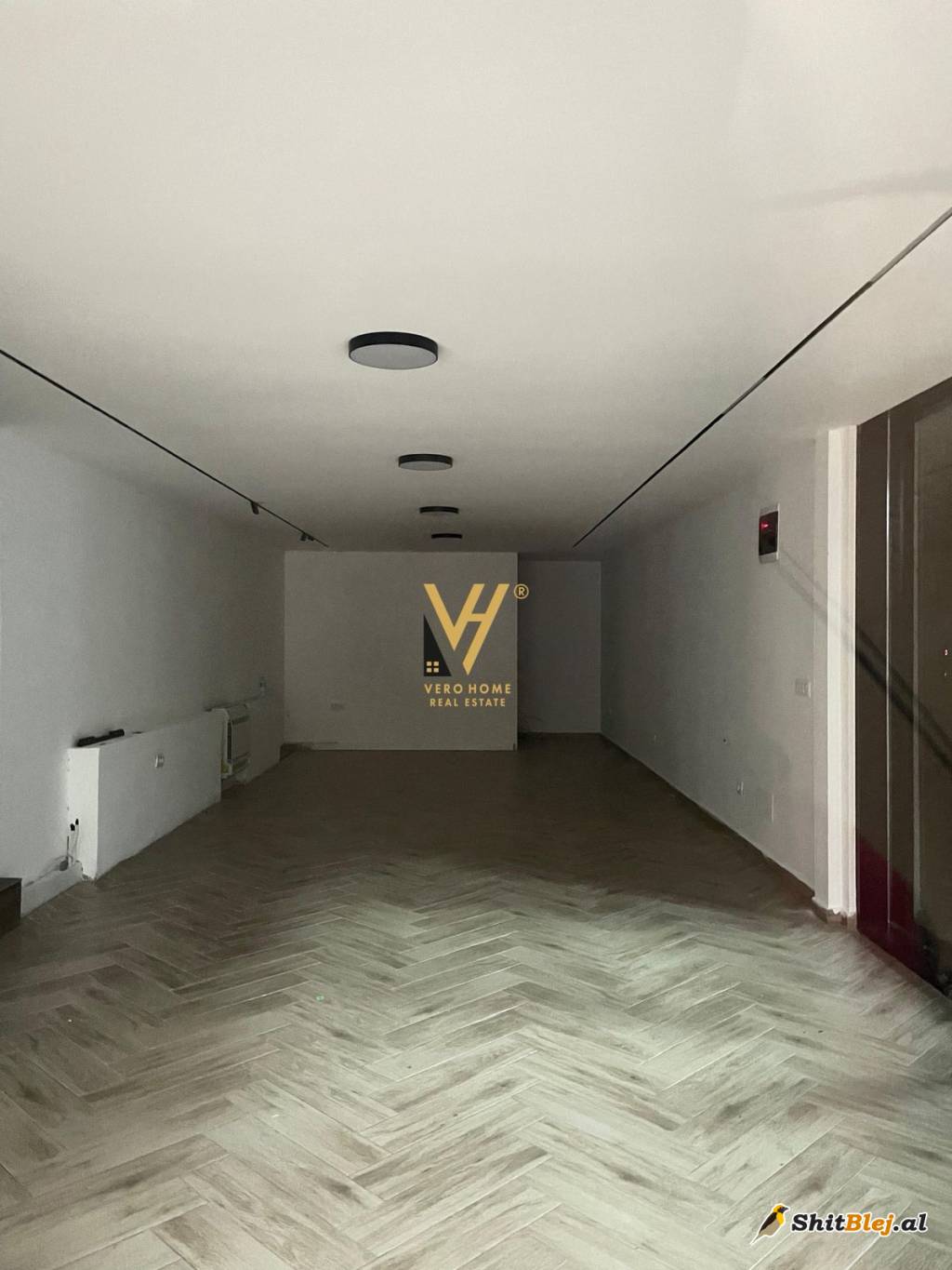 ZYRE 62 M2 TE RRUGA DIBRES 1.200 EURO