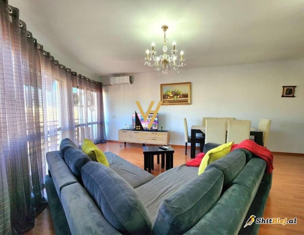 1+1+BLK ME QERA TE ZOGU I ZI 520 EURO