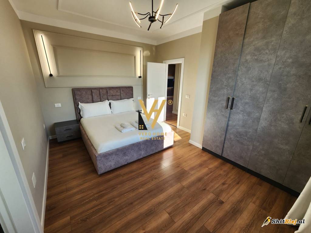 2+1+2 ME QIRA TE ISH EKSPOZITA 1.500 EUR