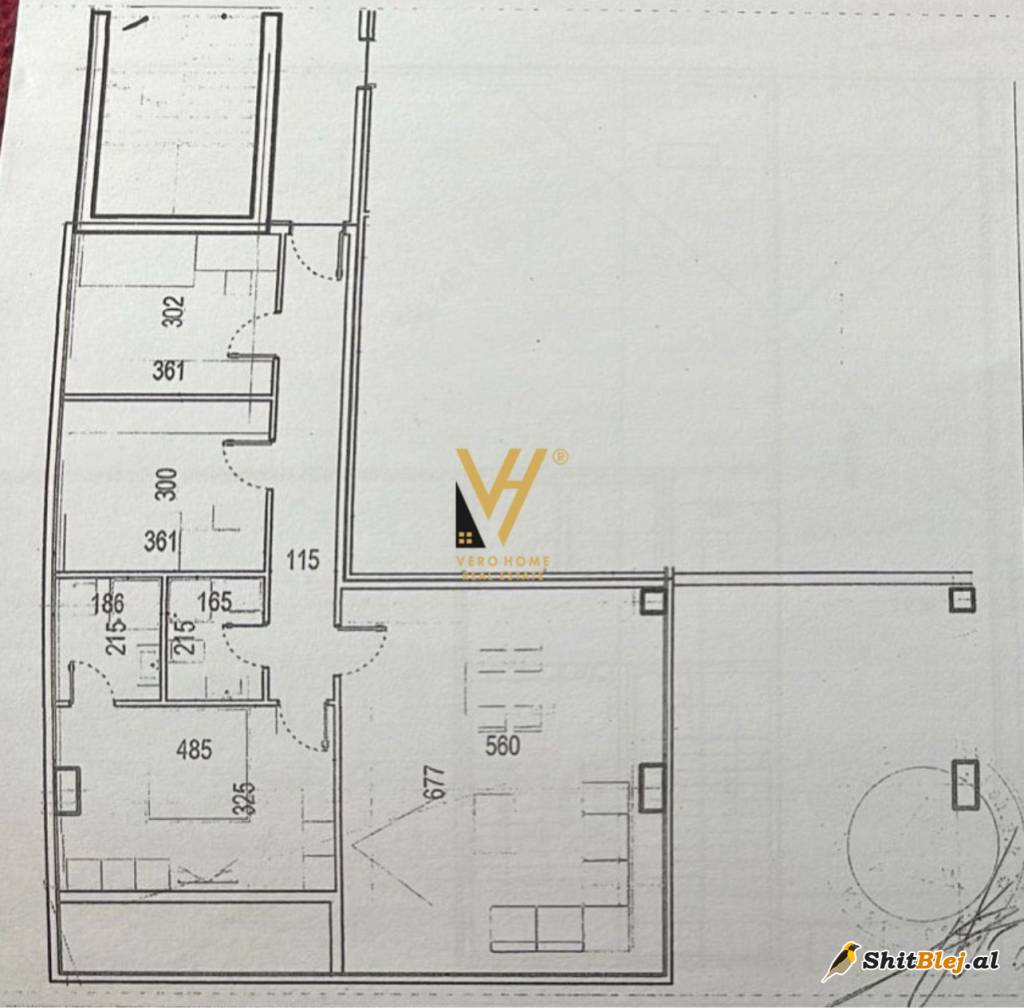 ZYRE 140M2 TE KOMPLEKSI ARLIS 900 EURO