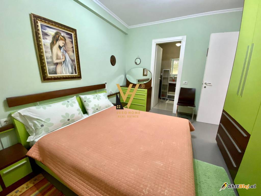 2+1+2 TE SHKEMBI I KAVAJES 300.000 EURO