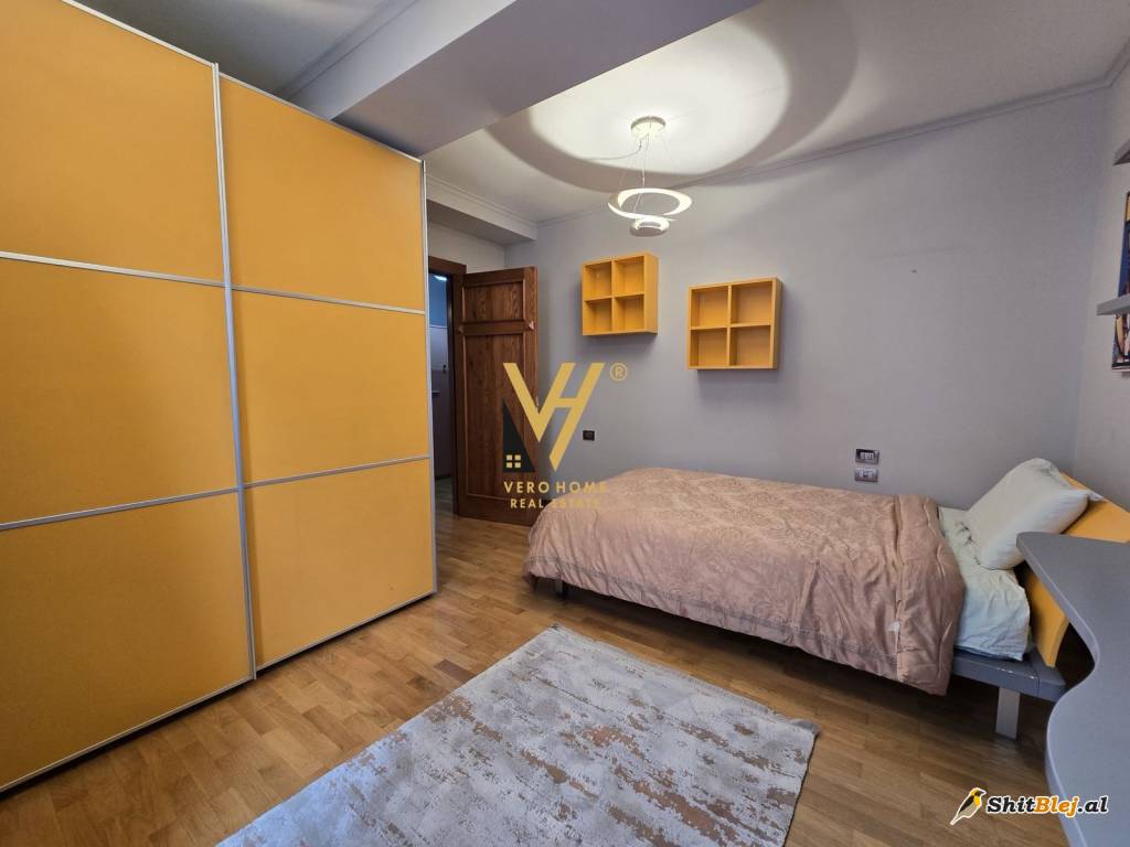 4+1+2 BLK TE BLV.ZOGU I PARE 600.000 EUR