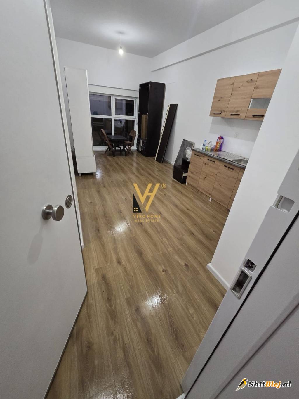 1+1 ME QERA TE KADIU, ALI DEMI 500 EURO