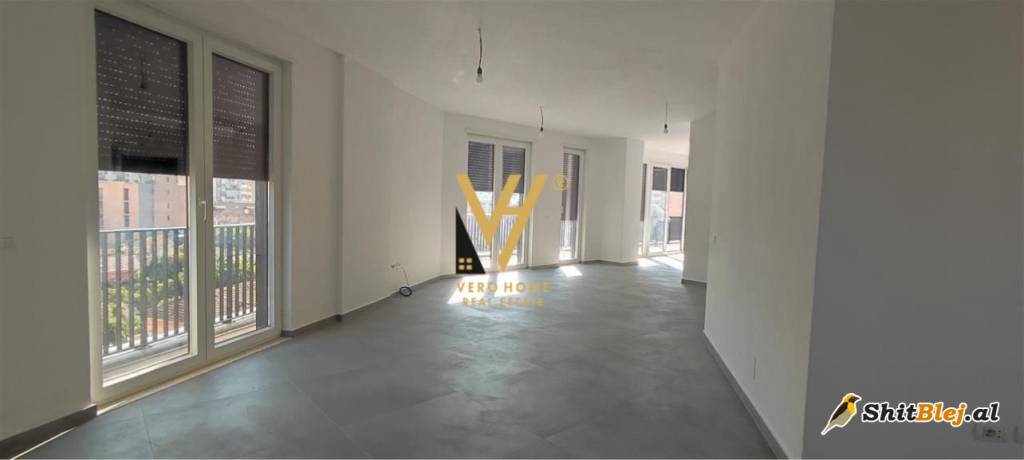 ZYRE 220 M2 TE 9- KATSHET 2.500 EURO