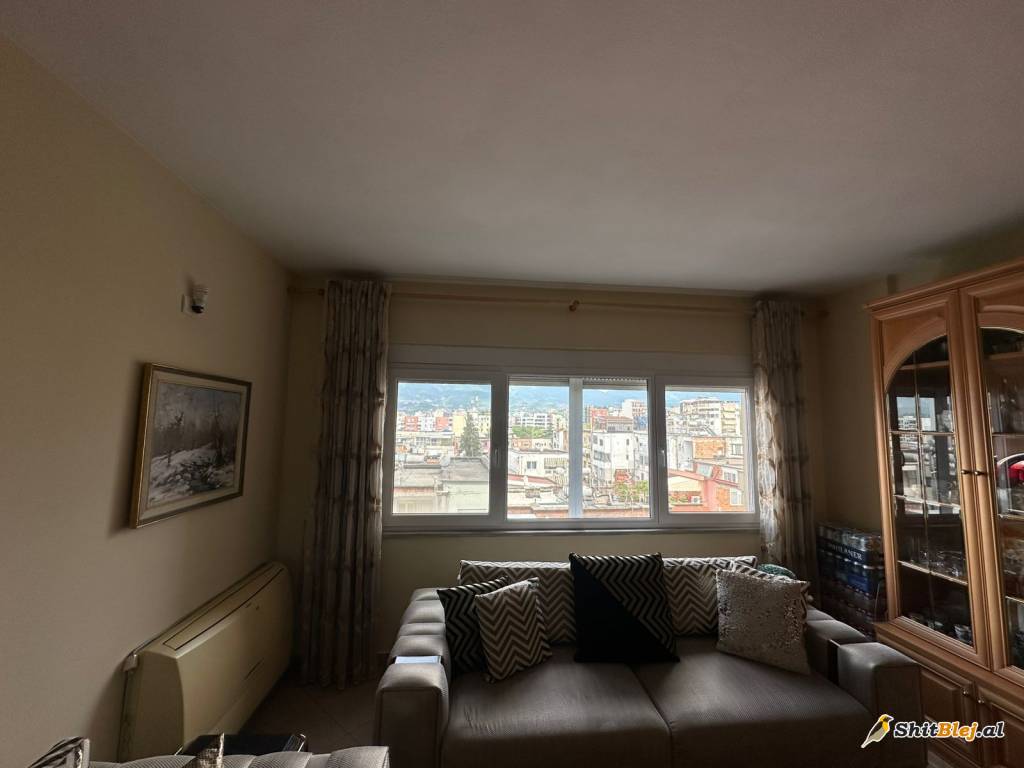 1+1+BLK TE RRUGA E ELBASANIT 220.000 EUR