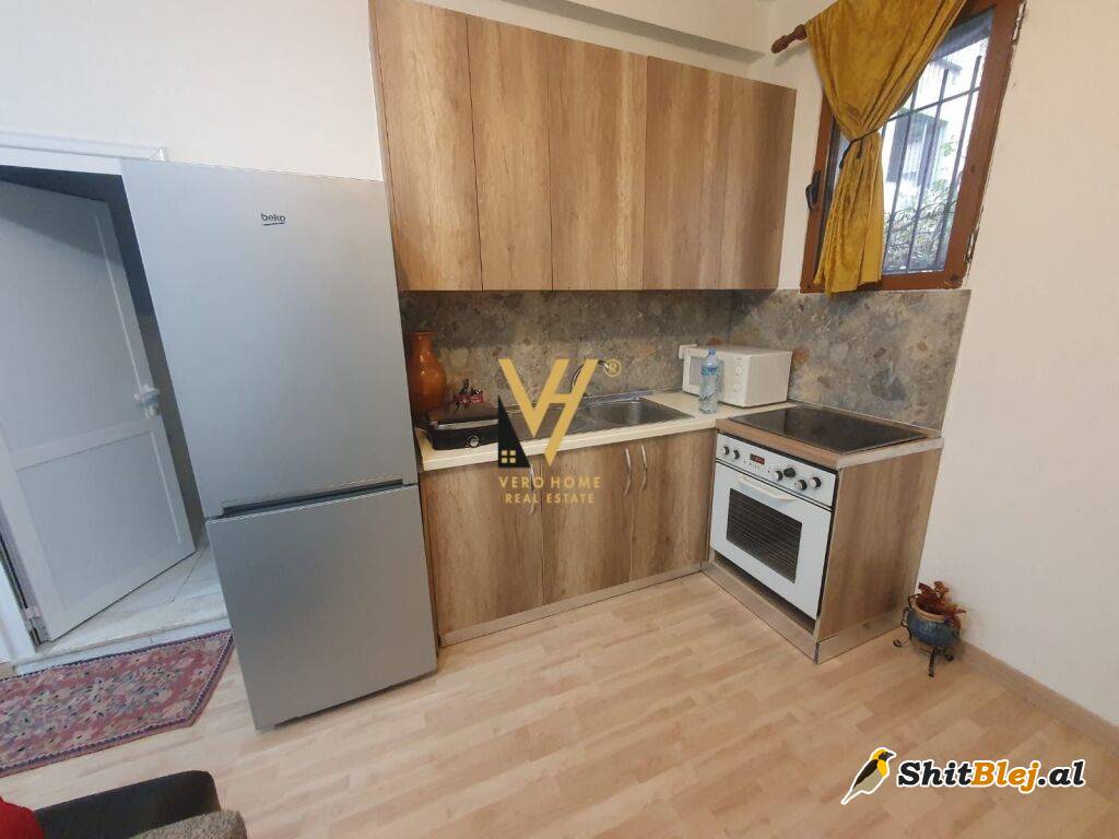 APARTAMENT 1+1 ME QERA NE SELITE 450 EUR