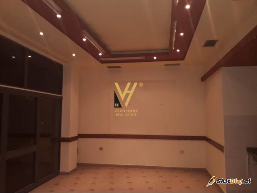 DYQAN 46 M2 TE RR E E ELBASANIT 350EURO