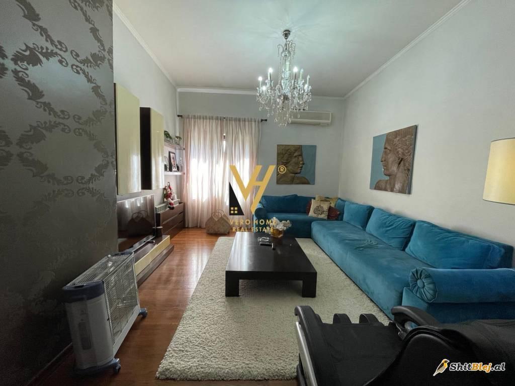 2+1 ME QERA NE QENDER 1.500 EURO