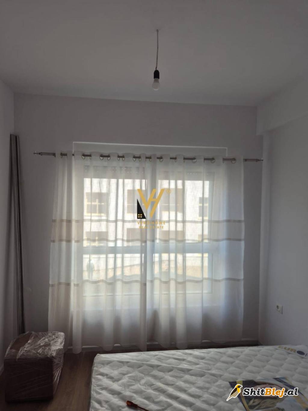  1+1+BLK ME QERA TE ALI DEMI 400 EURO