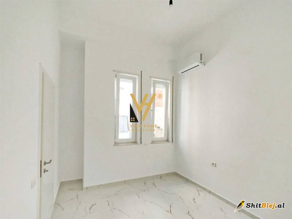 ZYRE 90 M2 TE RRUGA MINE PEZA 800 EURO